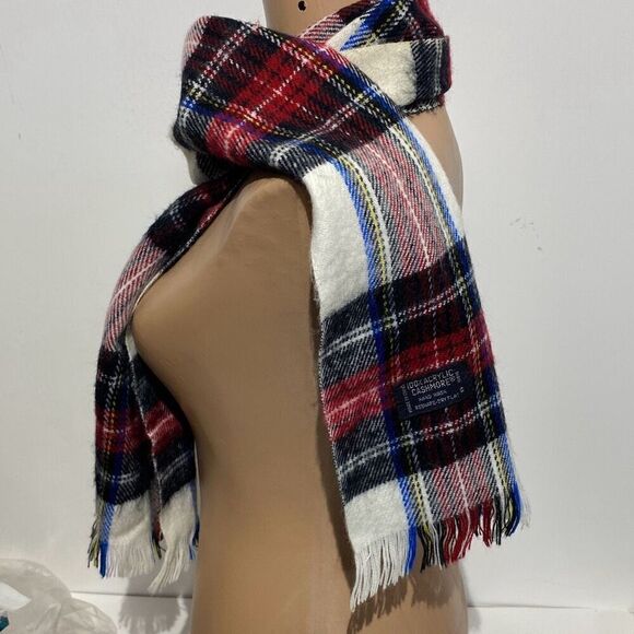 Cashmore Women's Multicolor Plaid 100% Acrylic Fringe Wrap Scarf One Size - Picture 3 of 4